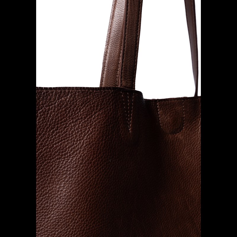 RE:DESIGNED Shopper Marlo Urban M. Brun 3