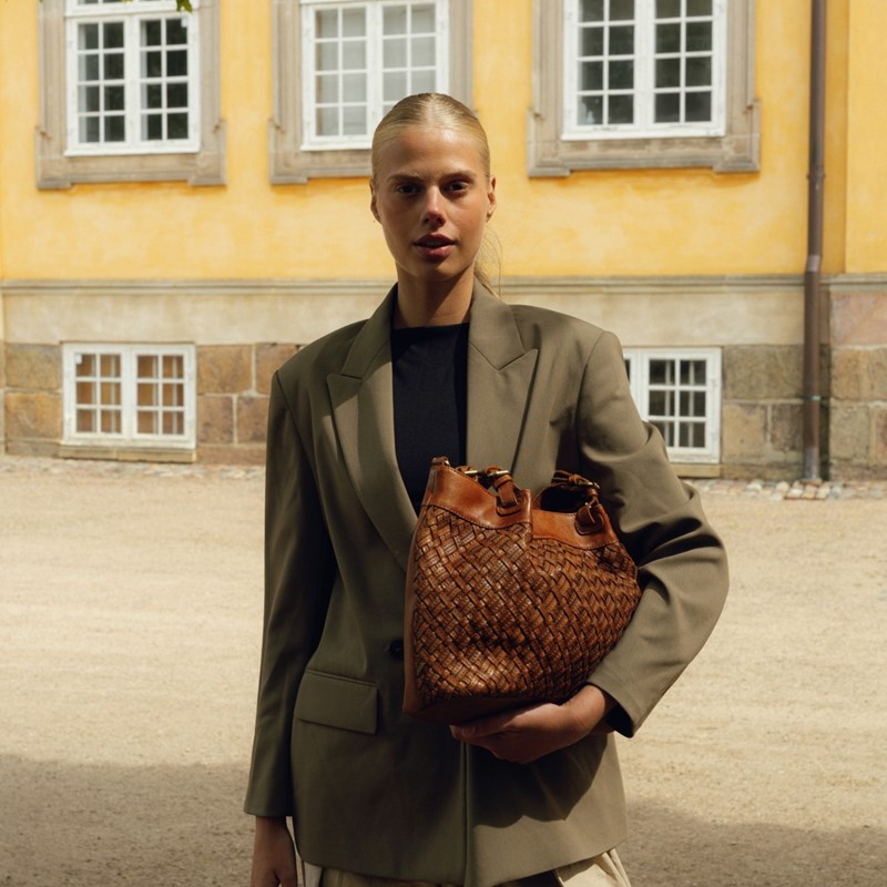 RE:DESIGNED Skuldertaske Mika Brun 7