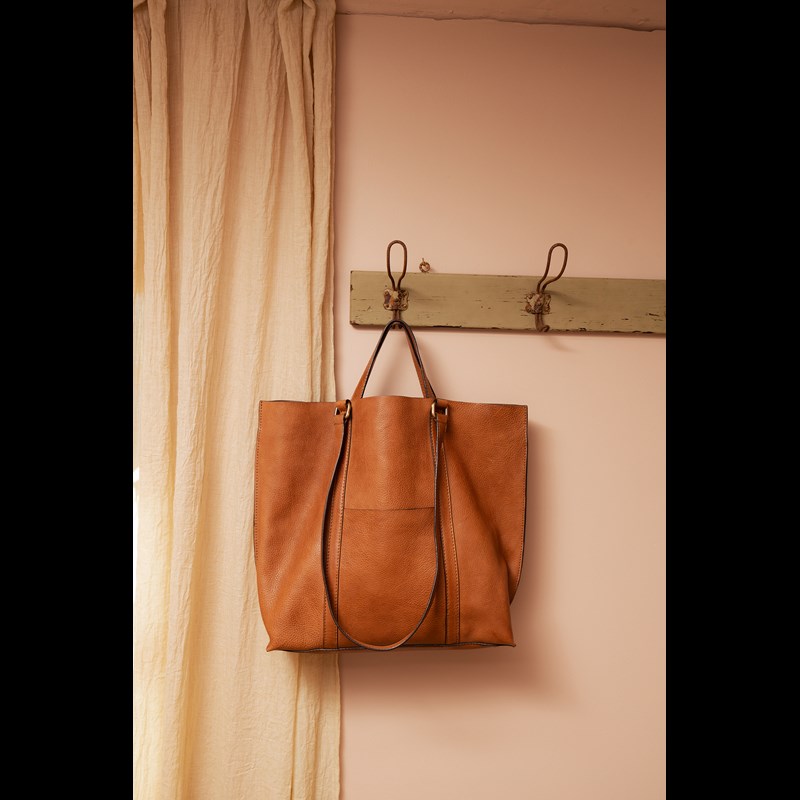 RE:DESIGNED Datorväska Nanni Konjak 2