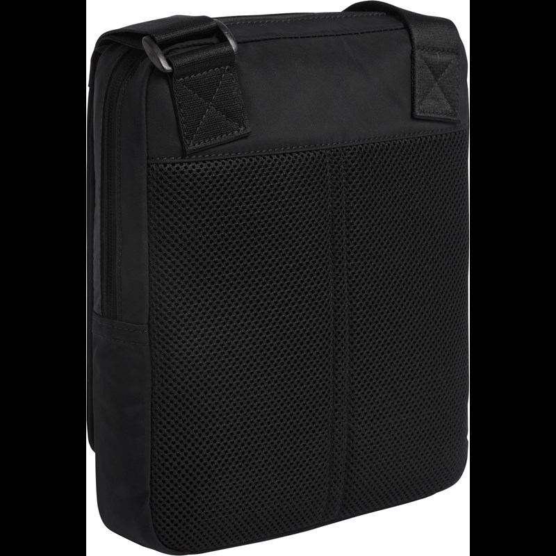 Calvin Klein Crossovers Sort 3