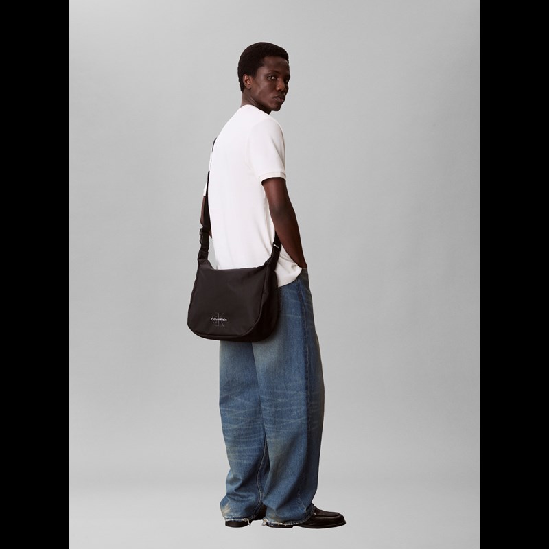 Calvin Klein Skuldertaske Bold Sling Sort 2