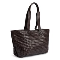 Depeche Shopper Sofya Brun 1
