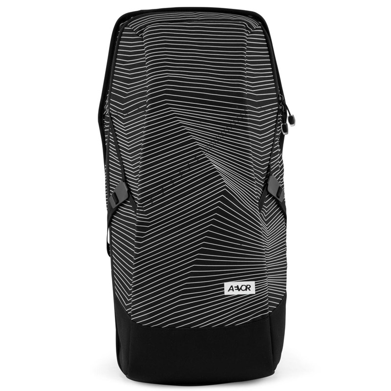 Aevor Rygsæk Daypack Sort m/strib 5