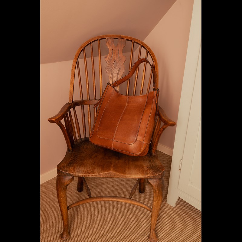 RE:DESIGNED Axelväska Neri Big Brun 3