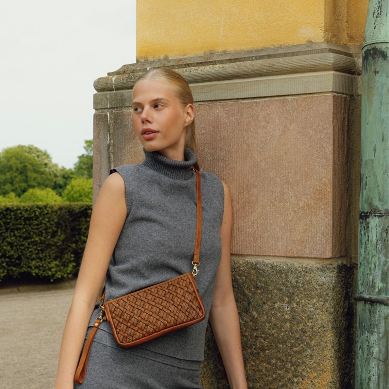 RE:DESIGNED Clutch Mika Small Brun 7