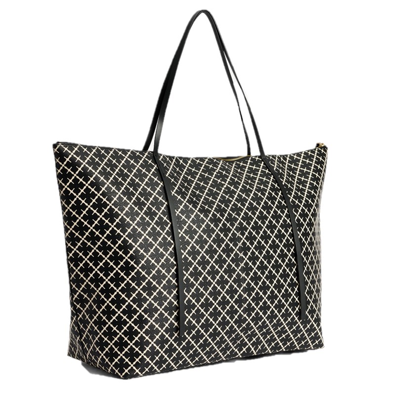 By Malene Birger Shopper Leesa Svart 2