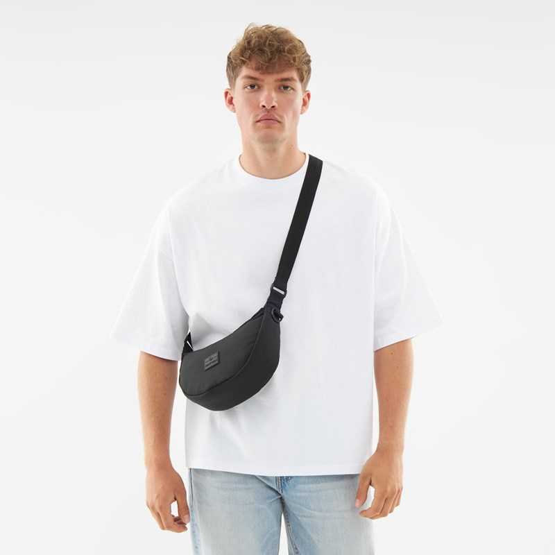 Johnny Urban Crossbody Kaia S Svart 9