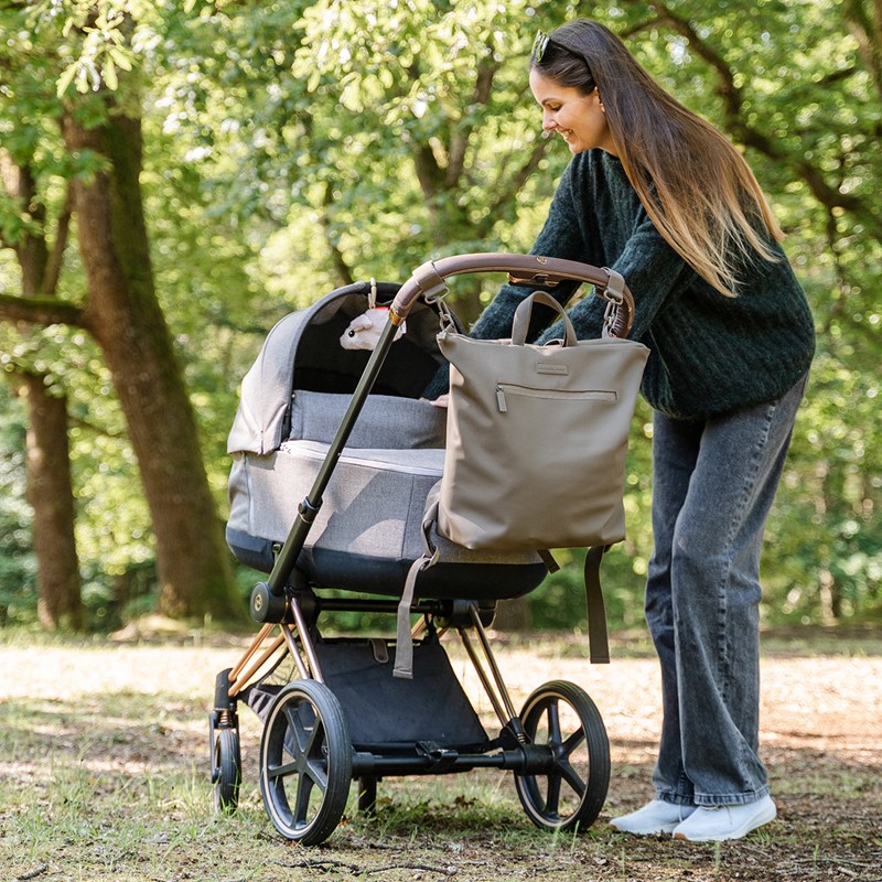 Done By Deer Skötväska Taupe 2