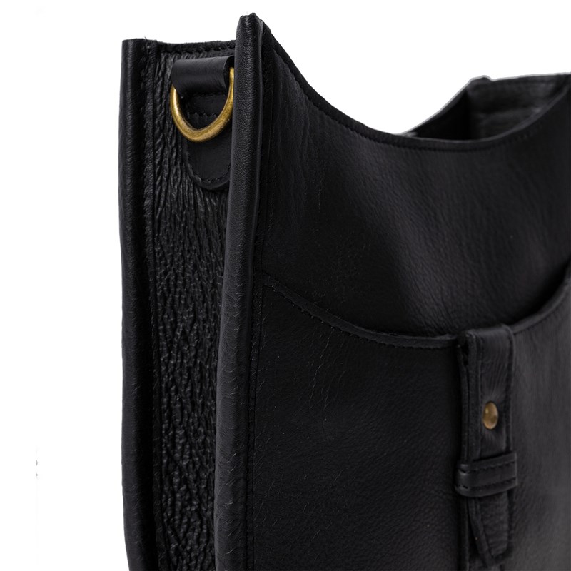 RE:DESIGNED Crossbody Juna Medium Svart 4