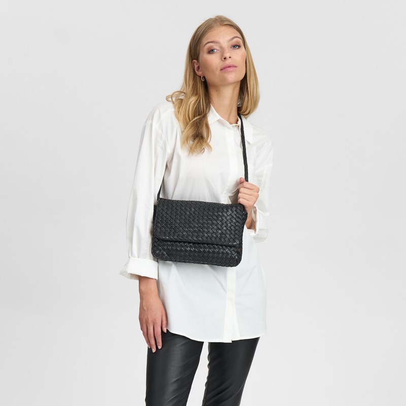 Depeche Clutch Svart 2
