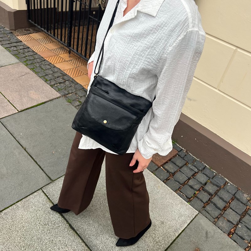 Aura Crossbody Cebu  Svart 3