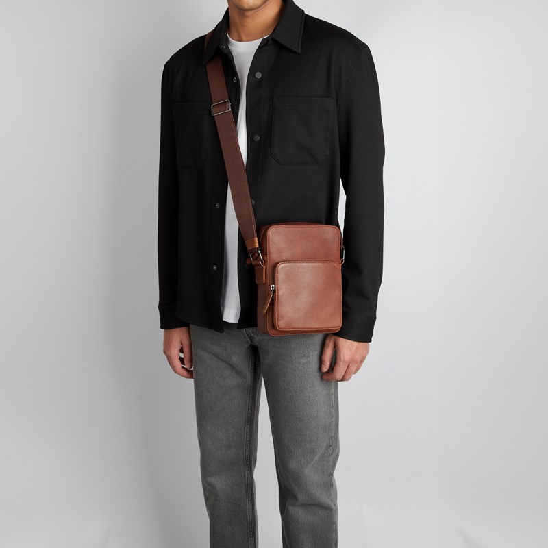 Tyler & Co Crossbody Orlando Konjak 2