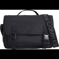 Calvin Klein Axelväska Svart