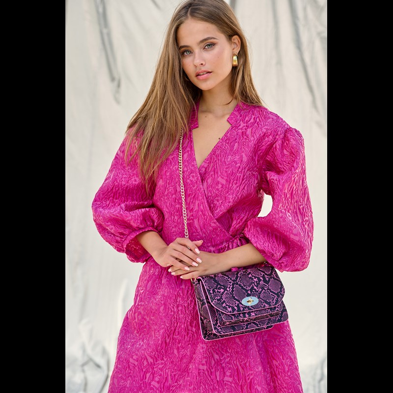 Noella Crossbody Twist  Pink 8