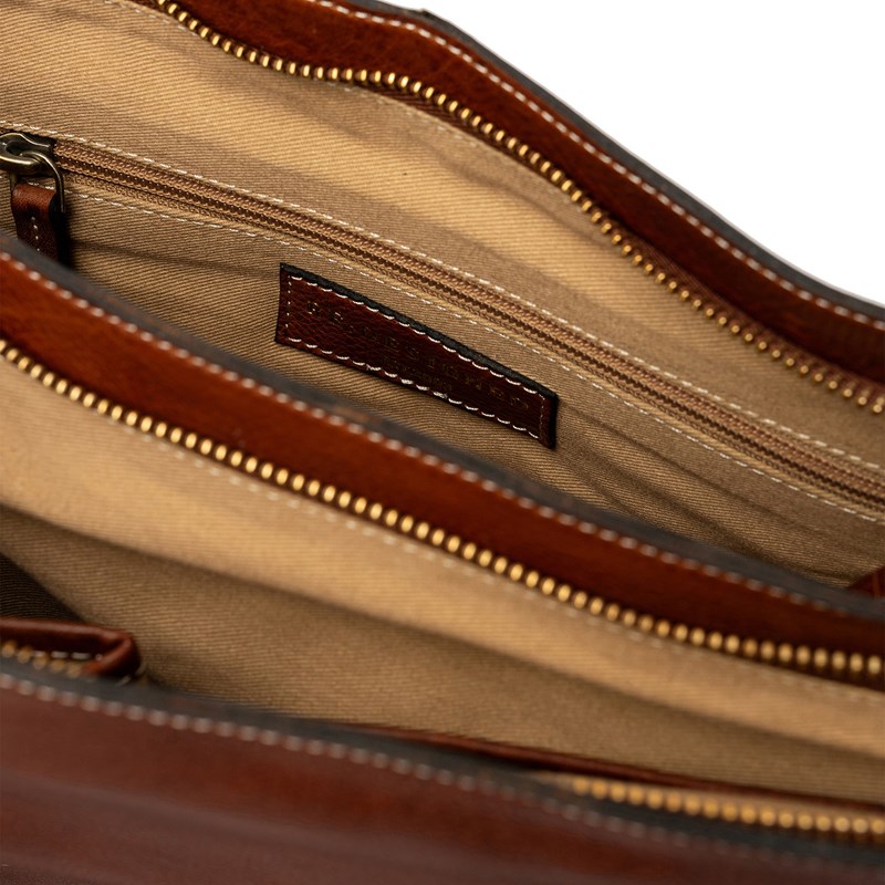 RE:DESIGNED Axelväska Myra Big Konjak 6