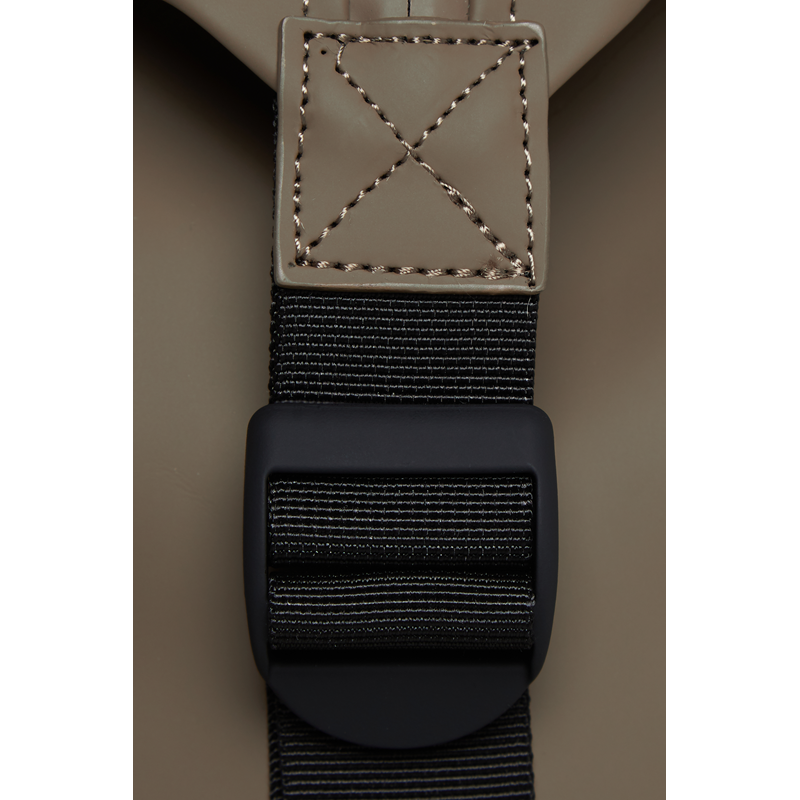 RAINS Rejsetaske Weekend Bag Small M. Brun 3