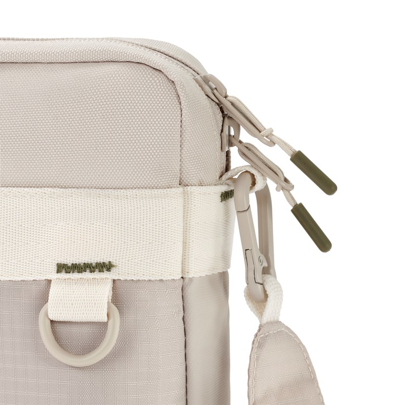 Johnny Urban Crossbody Jayden Sand 7