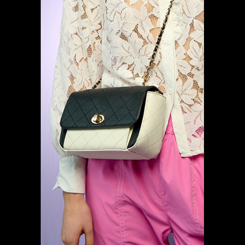 Noella Crossbody Bea Svartvitt 2