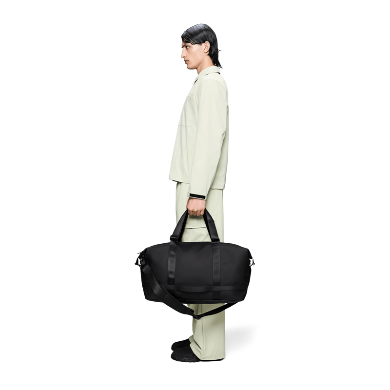 RAINS Resväska OTG Weekend W3 Svart 4