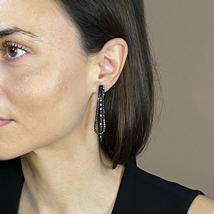 Conmé Örhänge London Svart alt image