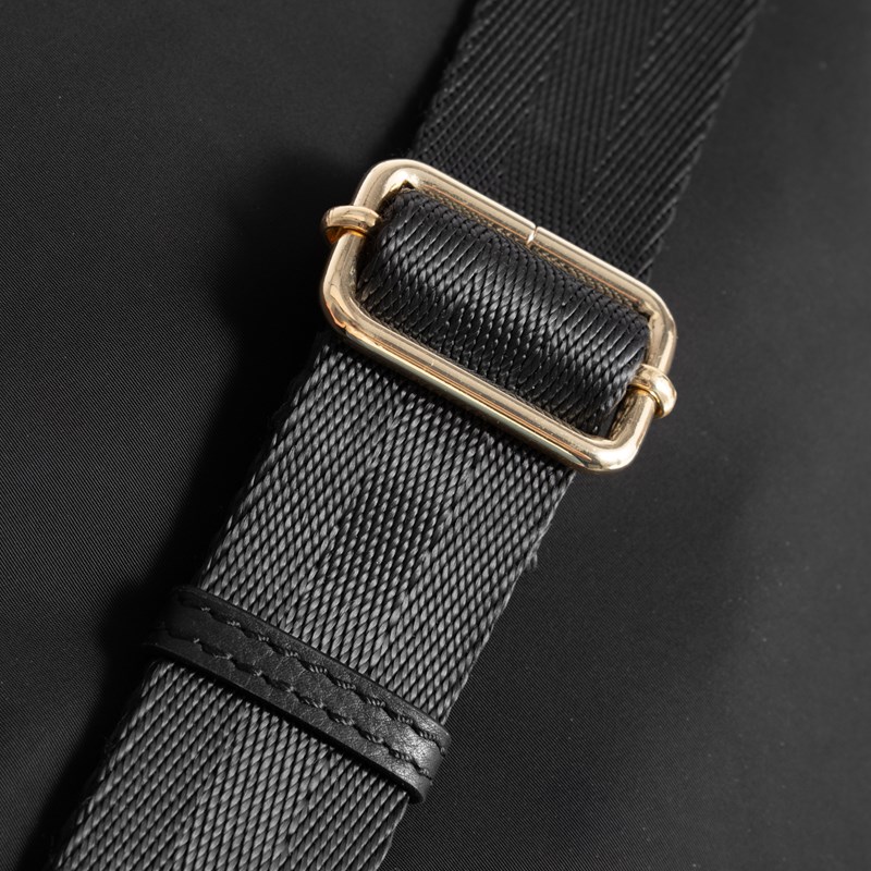 Depeche Crossbody  Sort 5