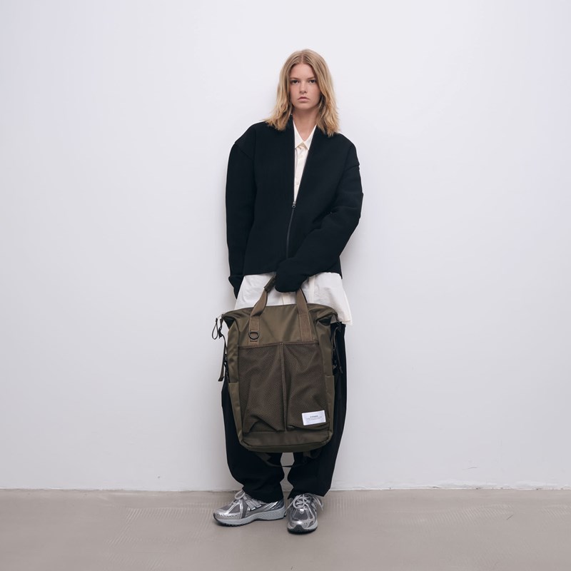 AY Studios Tote Bag Armégrön 2