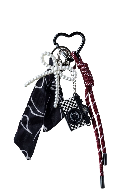 Väskhänge charm kamera