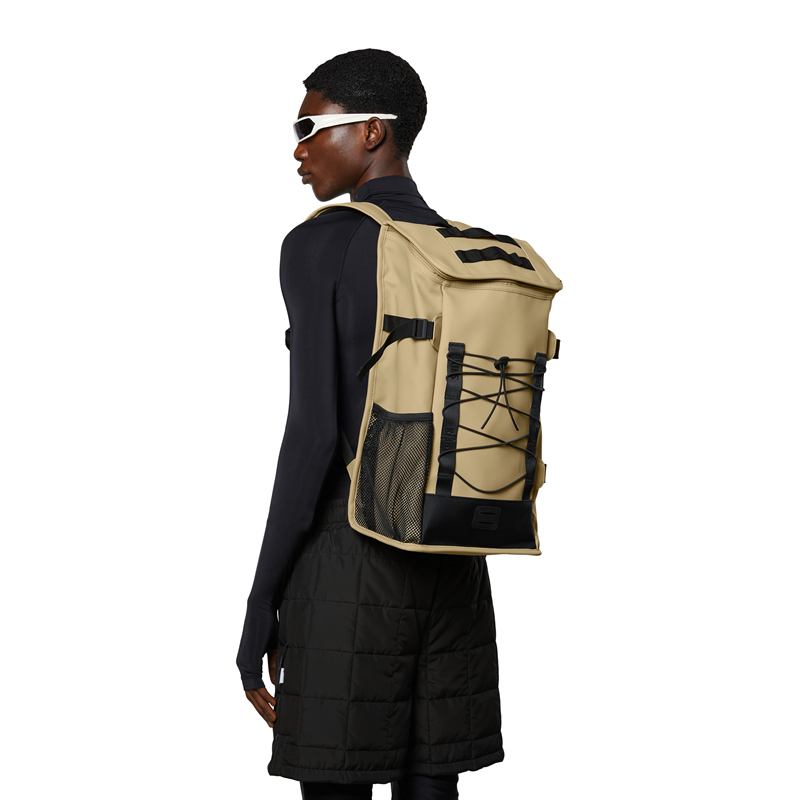 RAINS Rygsæk Trail Mountaineer Bag Sand 2