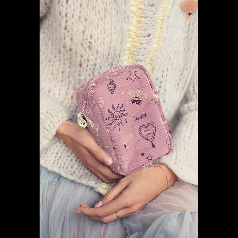 Maanesten Sminkpung Dreams Theatre Lila 2