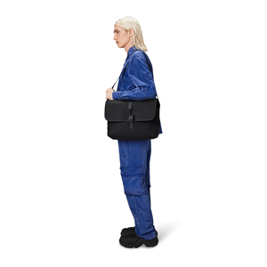 Rains Axelväska Messenger Bag  16" Svart alt image