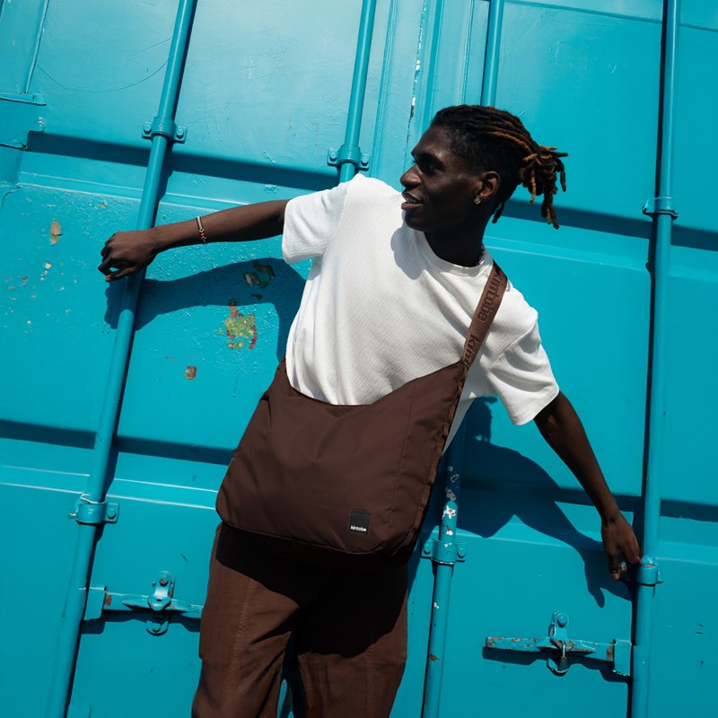 Kintobe Axelväska Toby Mocca Brun 16" 2