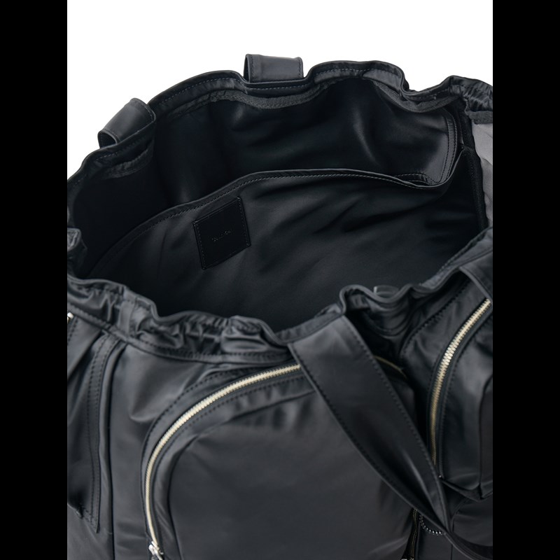 Calvin Klein Tote Tech Utility Svart 13" 2