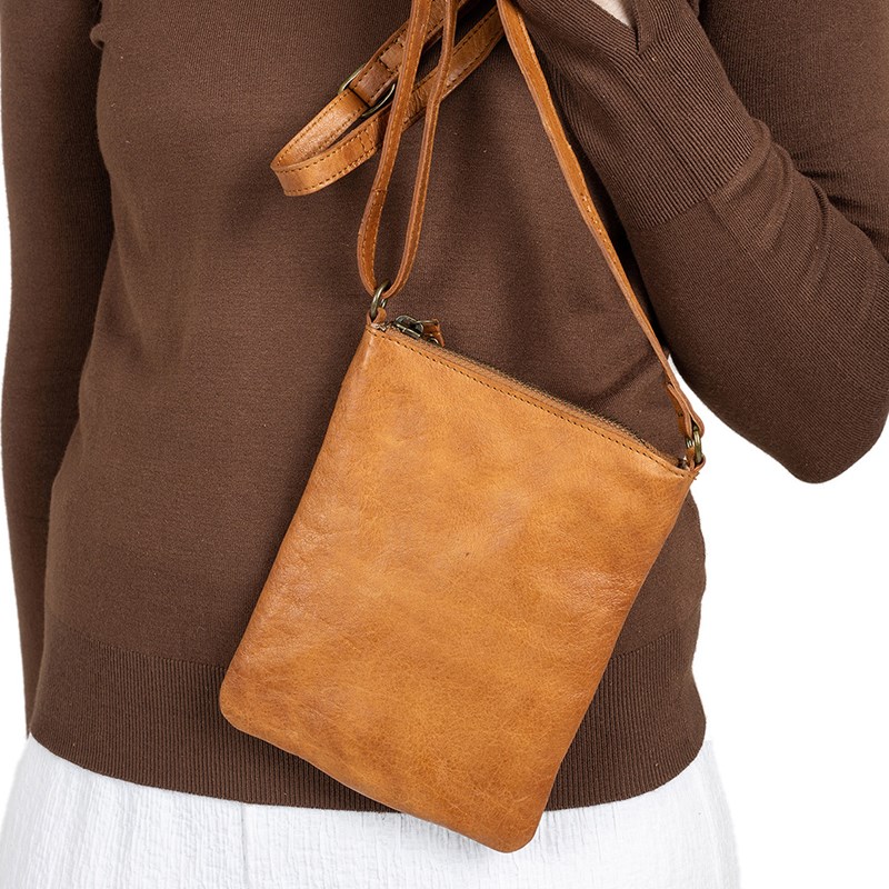 RE:DESIGNED Crossbody Jane Urban Cognac 2