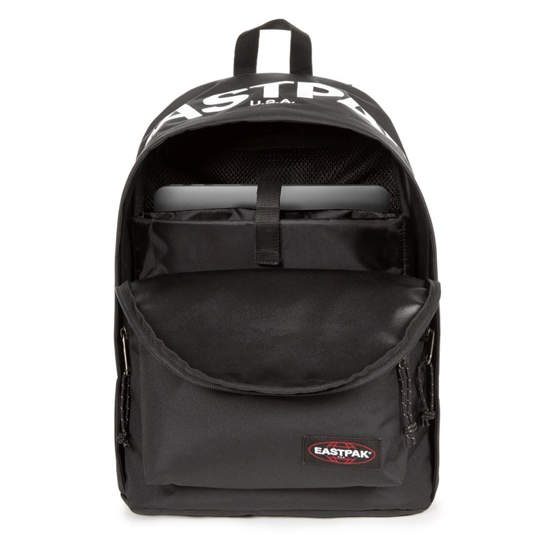 Eastpak Rygsæk Out Of Office Sort m/hvide bogstaver 2
