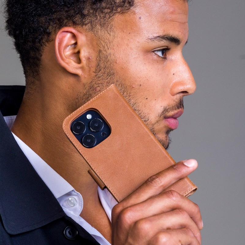 dbramante1928 Mobilcover Lynge  Brun iPhone 14 11