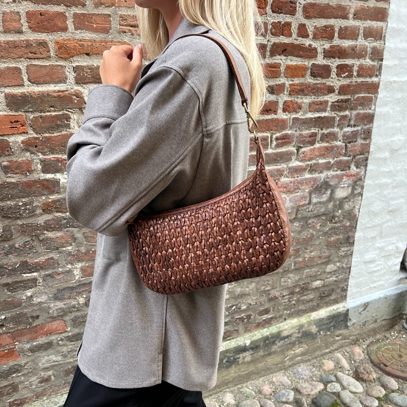 Aura Crossbody Phuket  Cognac 2