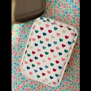 Konges Sløjd Penalhus Clover Coeur Coloré Creme alt image