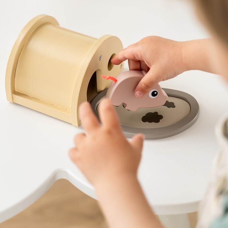 Done By Deer Lekställ Tiny Farm Pigee Fler färger 6