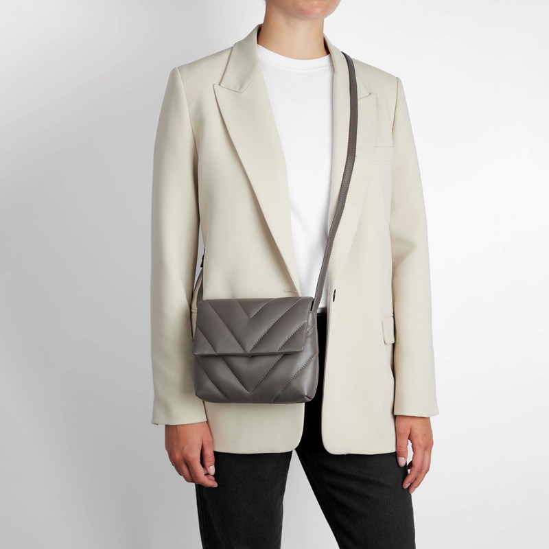 MARKBERG Crossbody Jemma Xl Arrow Svamp 2