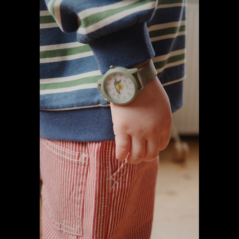 Konges Sløjd Barnklocka Lemon Beige 2