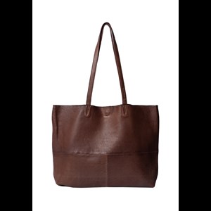 RE:DESIGNED Shopper Marlo Urban M. Brun