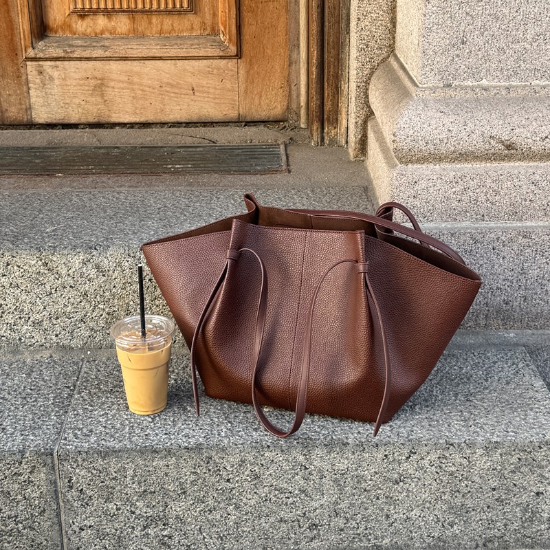 PITAYA Skuldertaske Andrea M. Brun 15" 3