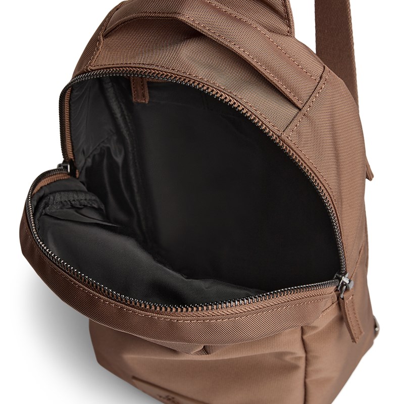 MARKBERG Sling Bag Trek Brun 5